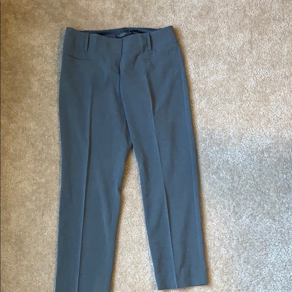 Capris pant 💎 - Picture 2 of 6